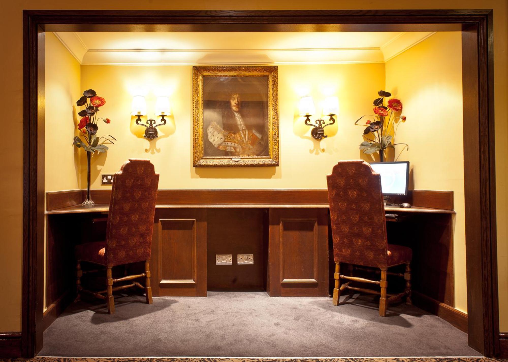 The Bull Hotel; Sure Hotel Collection By Best Western Πήτερμπορο Εξωτερικό φωτογραφία