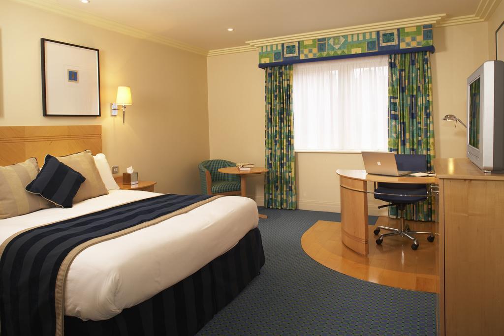 The Bull Hotel; Sure Hotel Collection By Best Western Πήτερμπορο Εξωτερικό φωτογραφία